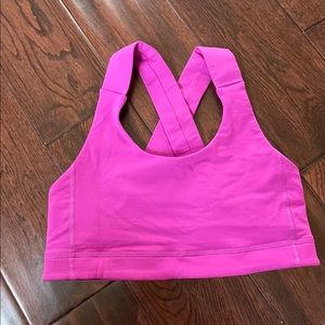 Lululemon sports bra size 6 in fuschia
